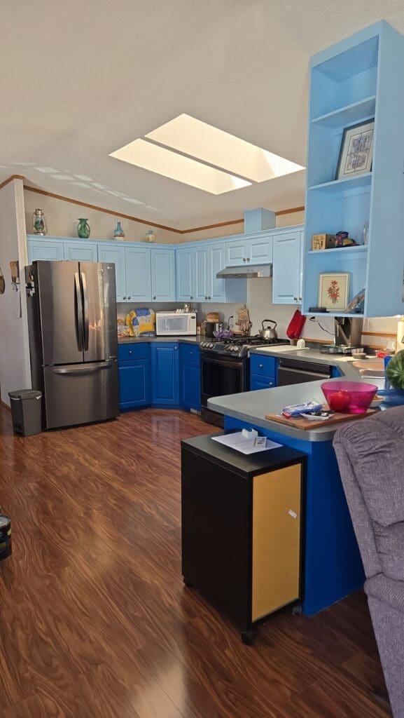 two-tone blue kitchen 1